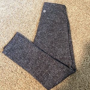 LULULEMON grey wunder under leggings size 4-